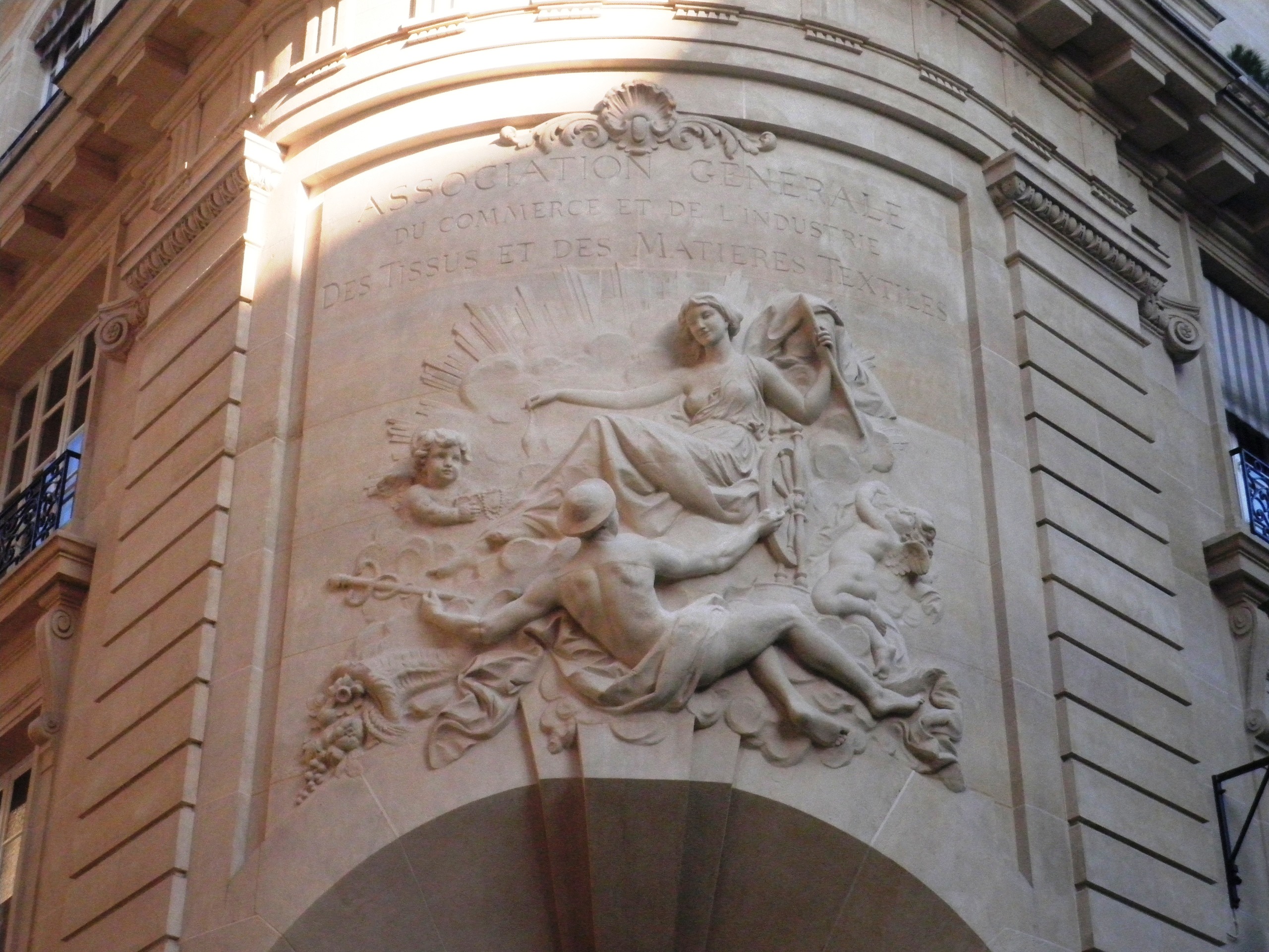 ASSOCIATION GENERALE DU COMMERCE ET DE L'INDUSTRIE RUE MONTESQUIEU