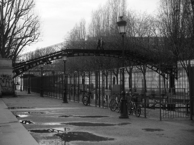PASSERELLE-DU-BASSIN-DE-LA-VILLETTE