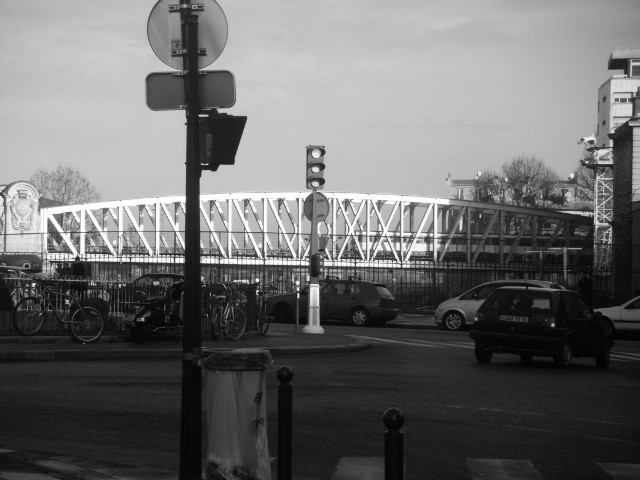 RUE-LOUIS-BLANC-ET-VOIE-FERREE-75010-3-1024x768