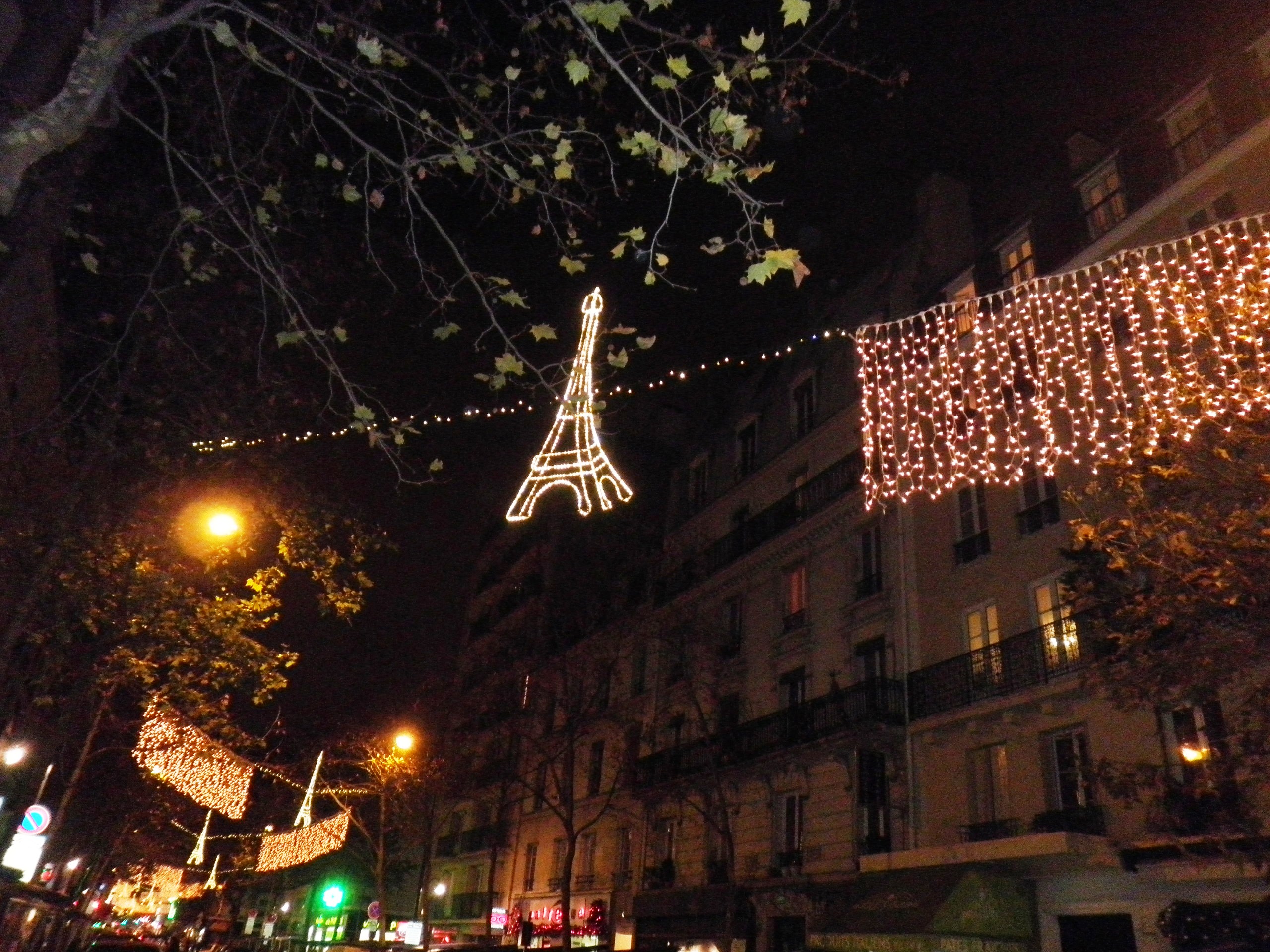 TOUR EIFFEIL PARIS NOEL