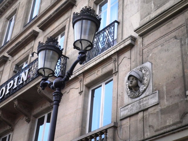 jeanne-darc-ancienne-porte-saint-honore-rue-saint-honore-75001-