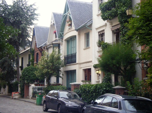 Campagne à Paris Villa Léandre