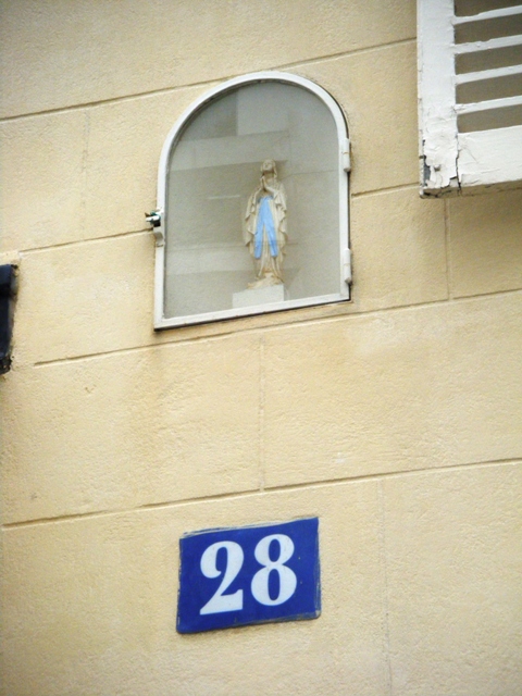 Vierge rue Tournefort 75005