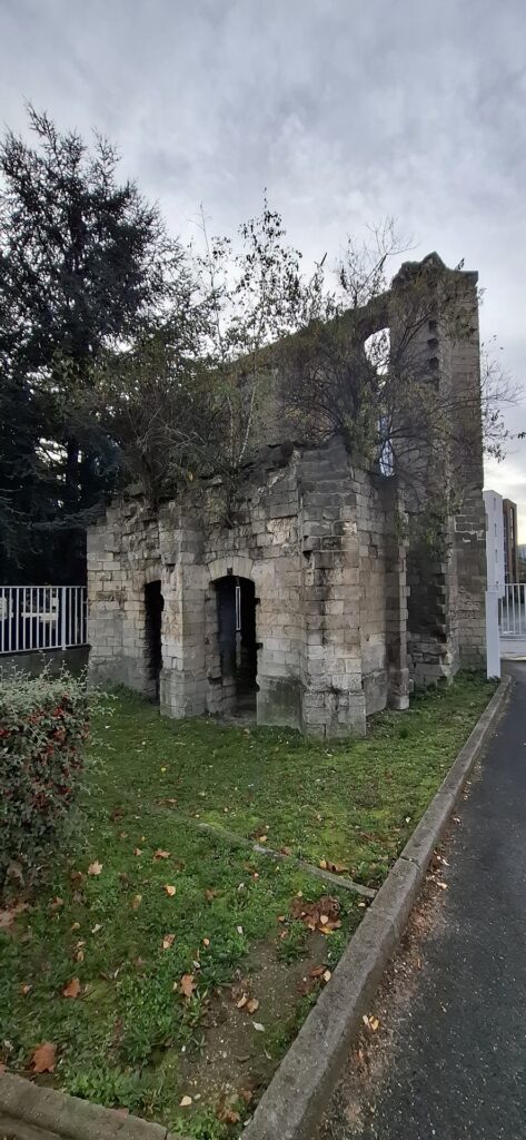 Colombier rue Jules Saulnier Saint-Denis