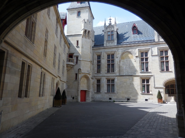 Hôtel des archevêques de Sens