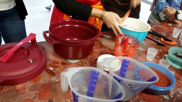 Micro Minute Tupperware