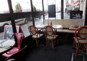 Moutarde Street Saint Michel