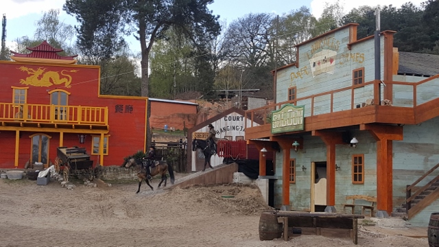 Willy West et compagnie à La Mer de Sable