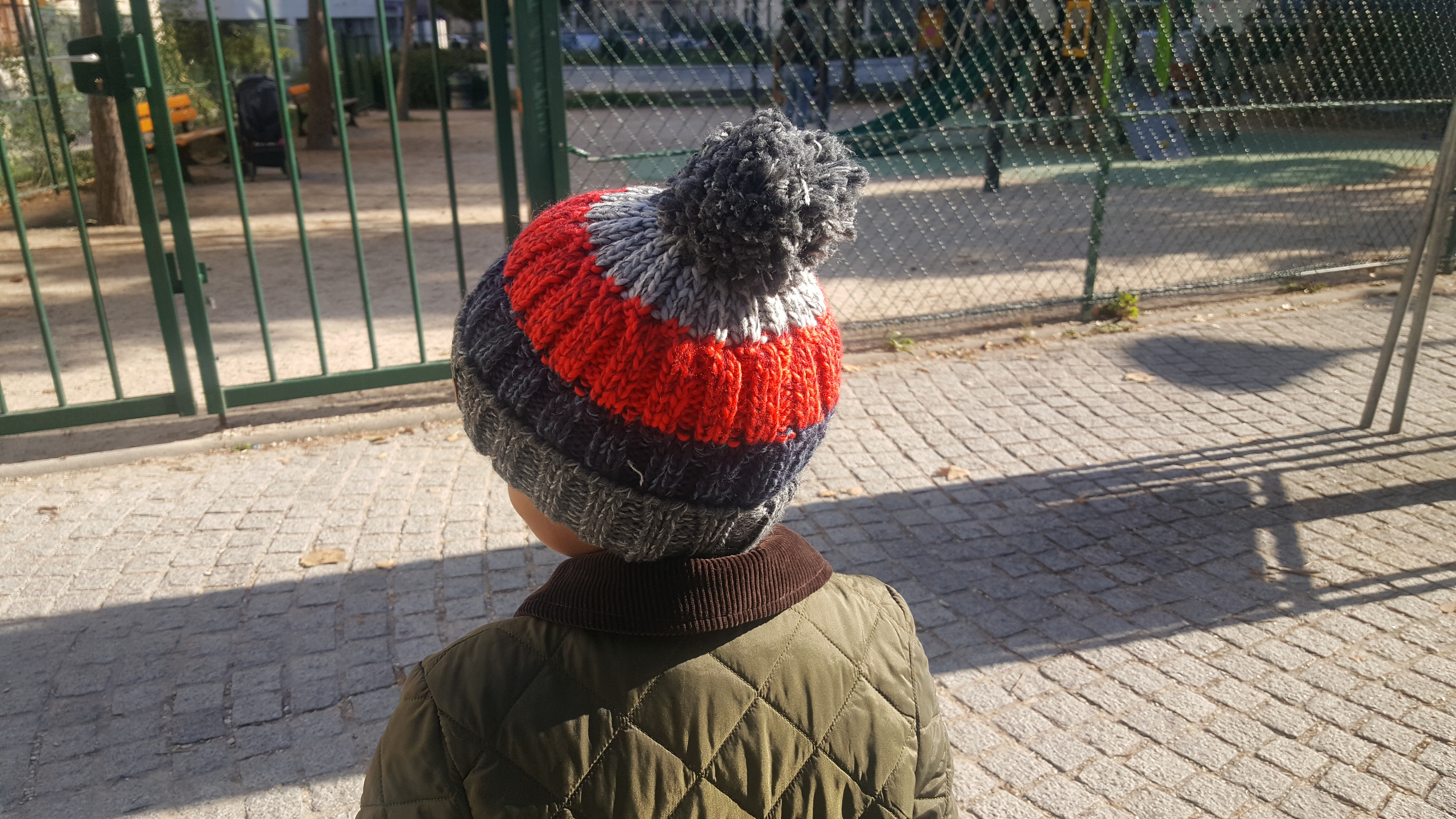 Bonnet enfant Barts sur Headict
