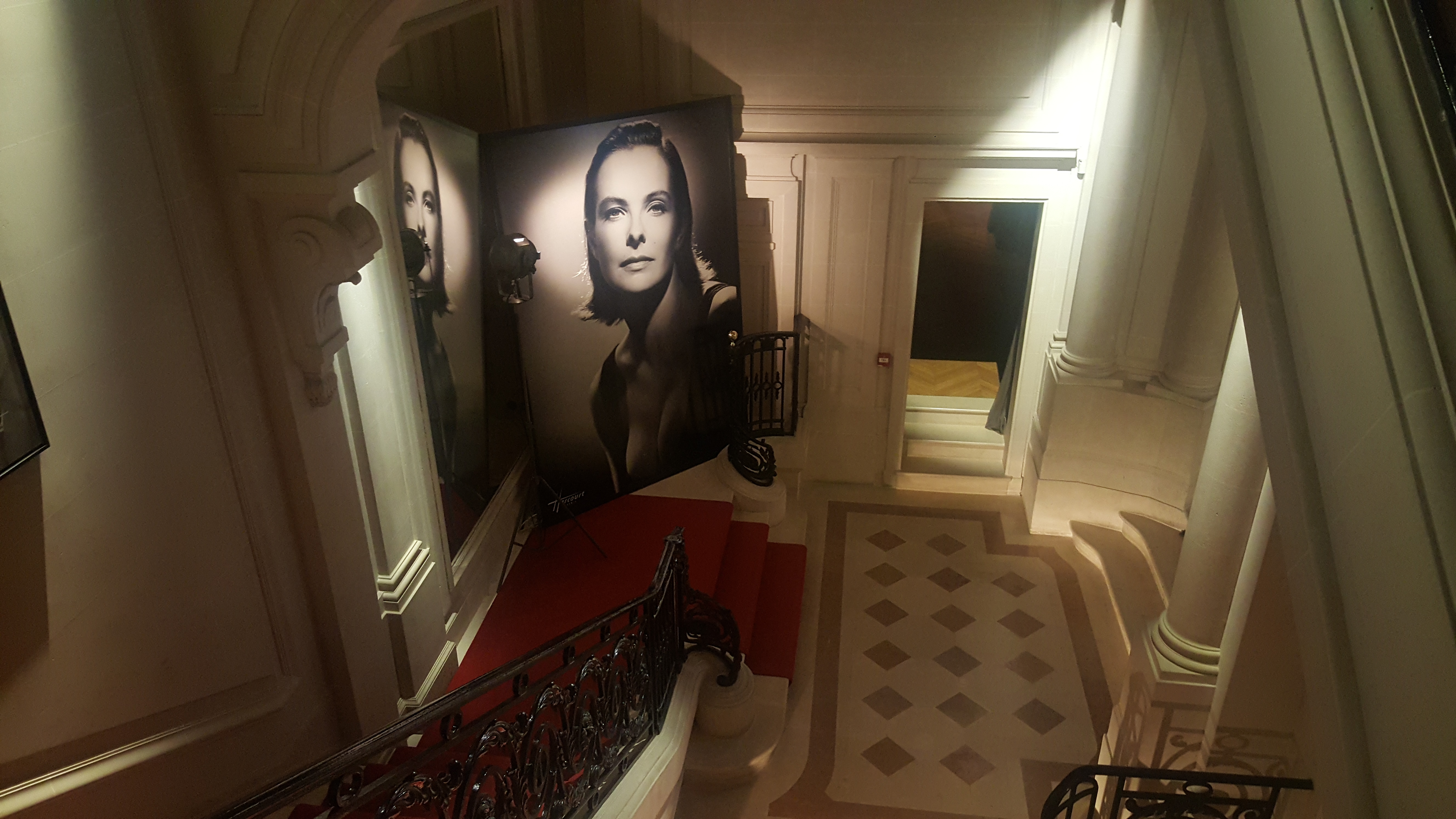 Poulette Retro Party Studio Harcourt Paris