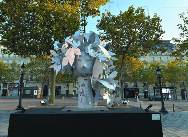 10 sculptures monumentales de Manolo Valdés à Paris