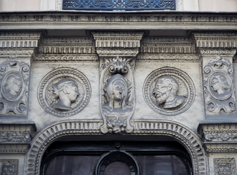 Immeuble de rapport de style néo-Renaissance au 24 rue Linné