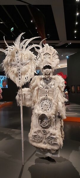 Black Indians de La Nouvelle-Orléans au Musée du Quai Branly