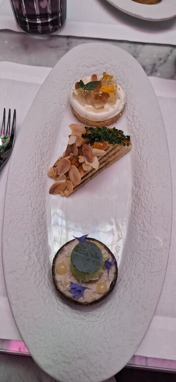 Tea Time au champagne au Lutetia