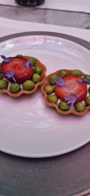 Tea Time au champagne au Lutetia