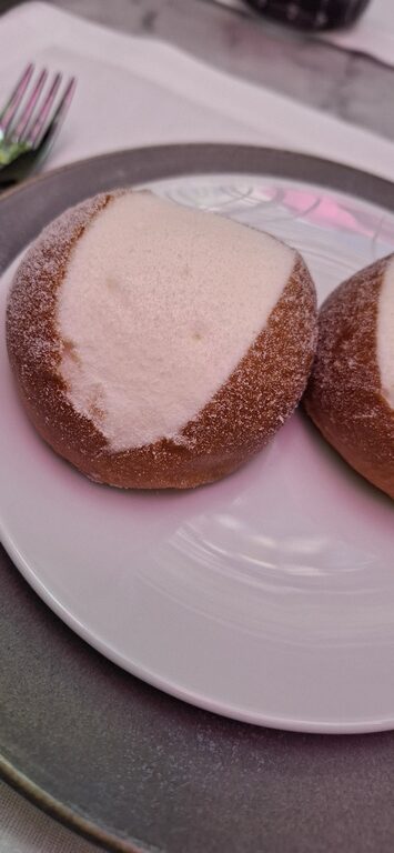 Tea Time au champagne au Lutetia