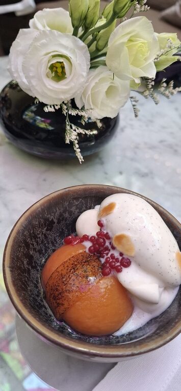 Tea Time au champagne au Lutetia