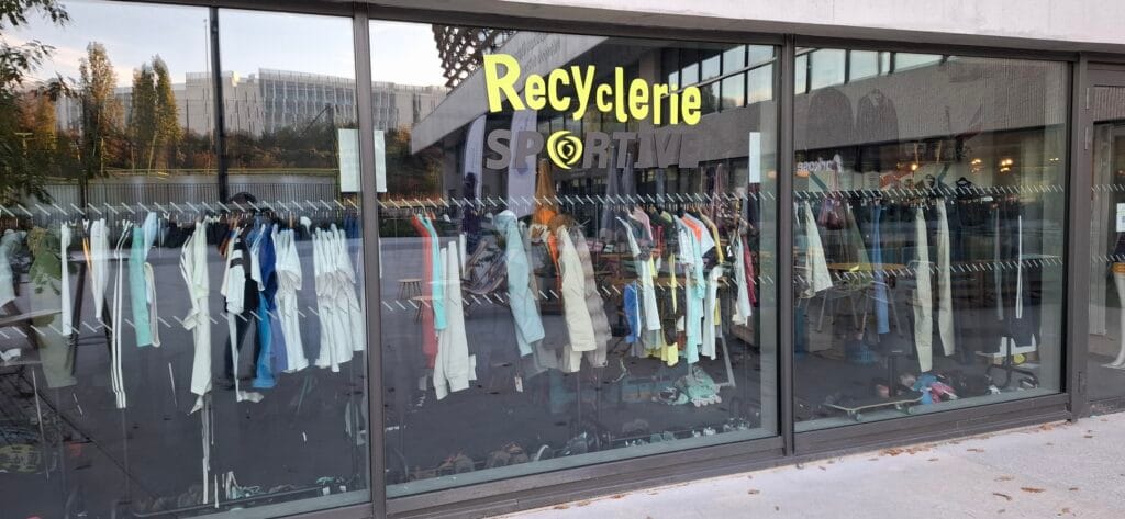 Centre Aquatique Olympique de Saint-Denis