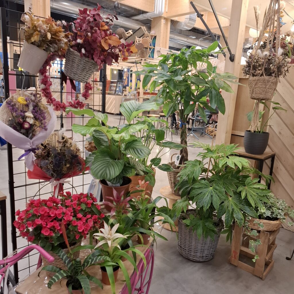 Souhaitée fleuriste Communale Saint-Ouen Ligne 14 