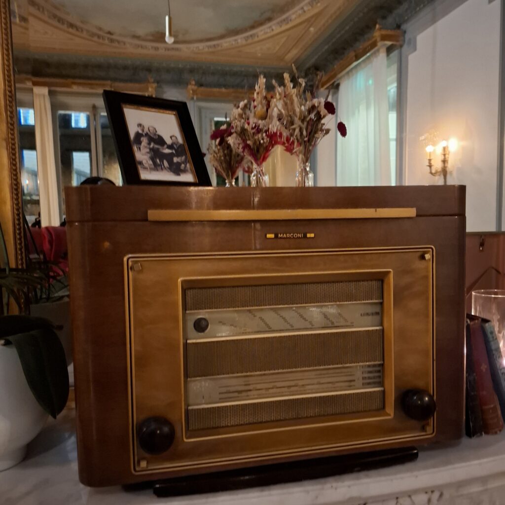 Dîner à l'Hôtel restaurant Le Charmant Saint-Ouen 