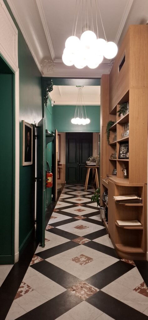 Dîner à l'Hôtel restaurant Le Charmant Saint-Ouen 