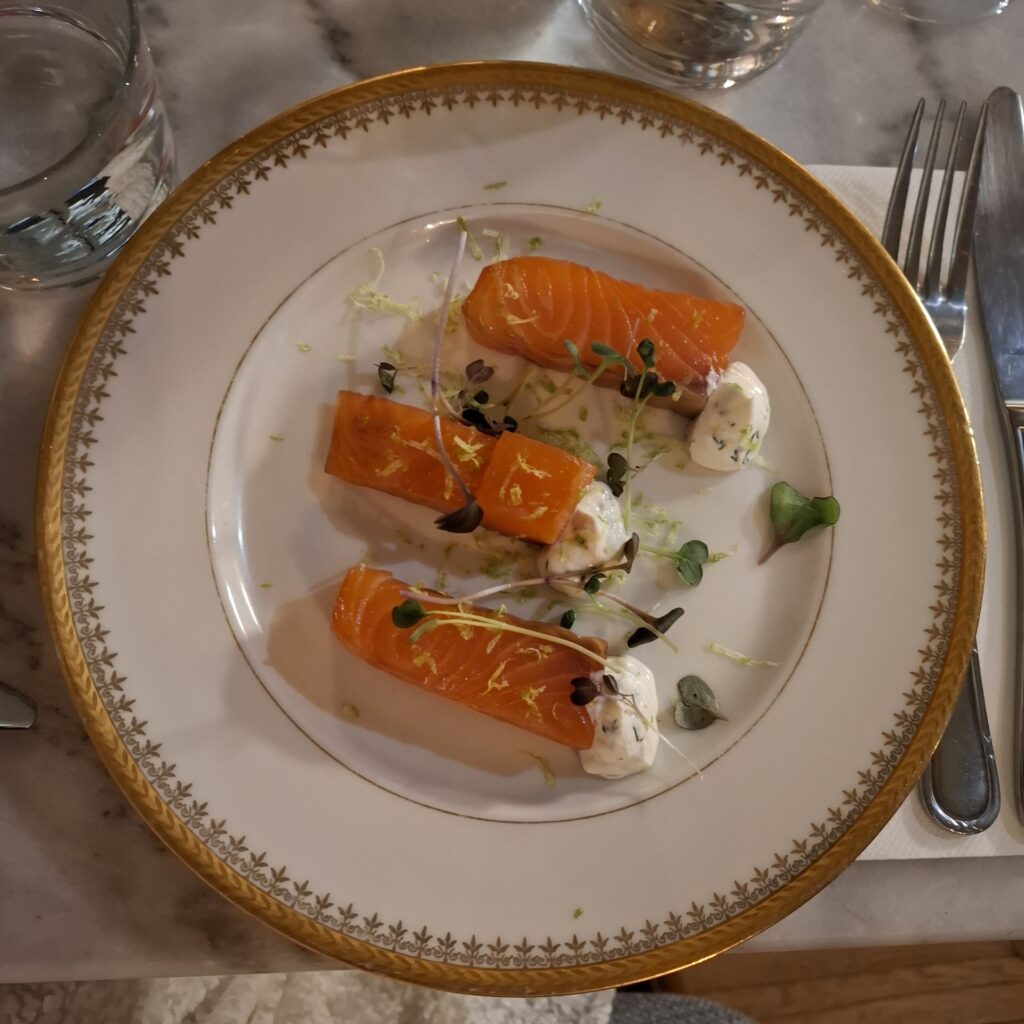 Dîner à l'Hôtel restaurant Le Charmant Saint-Ouen 