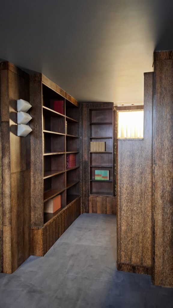 bureau-bibliothèque de Pierre Chareau