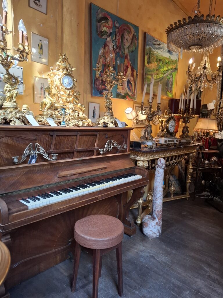 le marché Dauphine