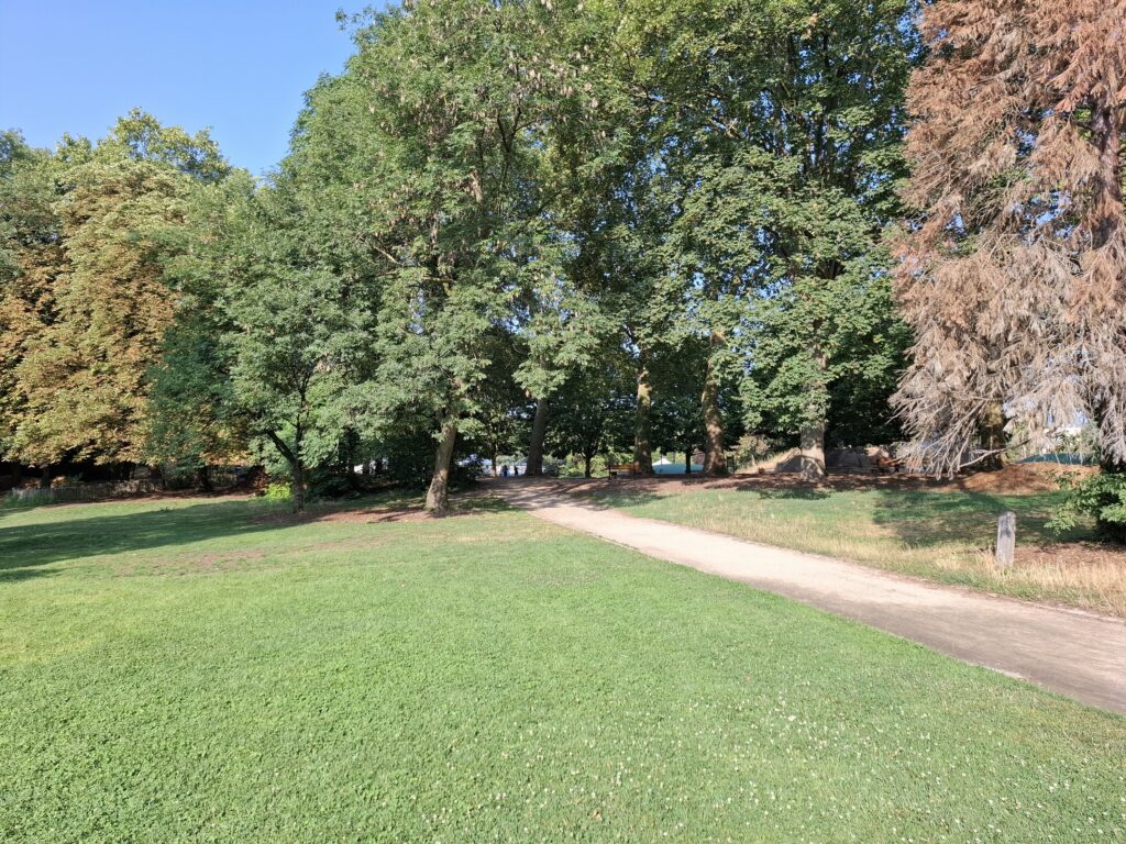 18 Parc de la Légion d'honneur Saint-Denis