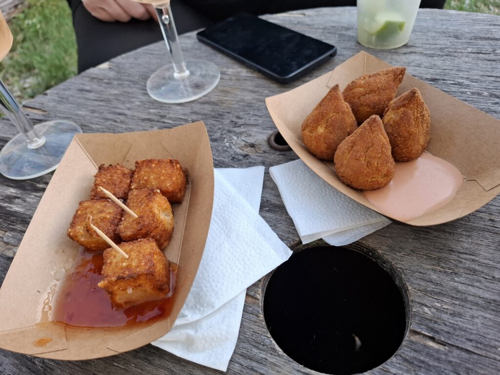 Beco do Brasil : la guinguette brésilienne au cœur des Puces de Saint-Ouen