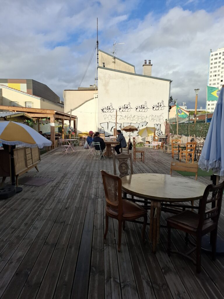 Beco do Brasil : la guinguette brésilienne au cœur des Puces de Saint-Ouen